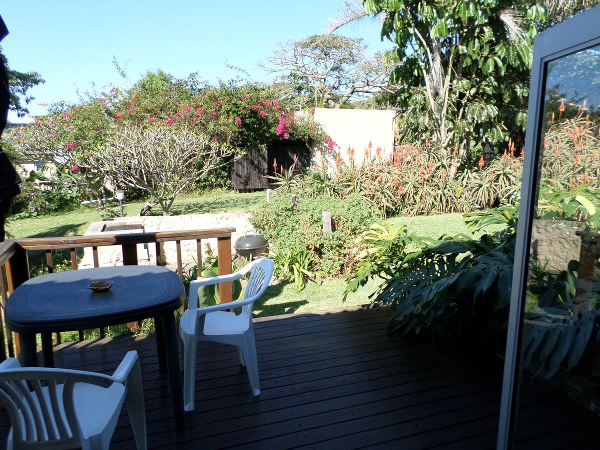 Geckos B&B And Self-Catering Coffee Bay Exterior photo